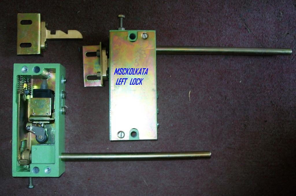 Industrial Lift door lock assembly type aalmas