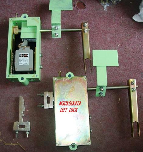 Industrial Lift door lock assembly type eros
